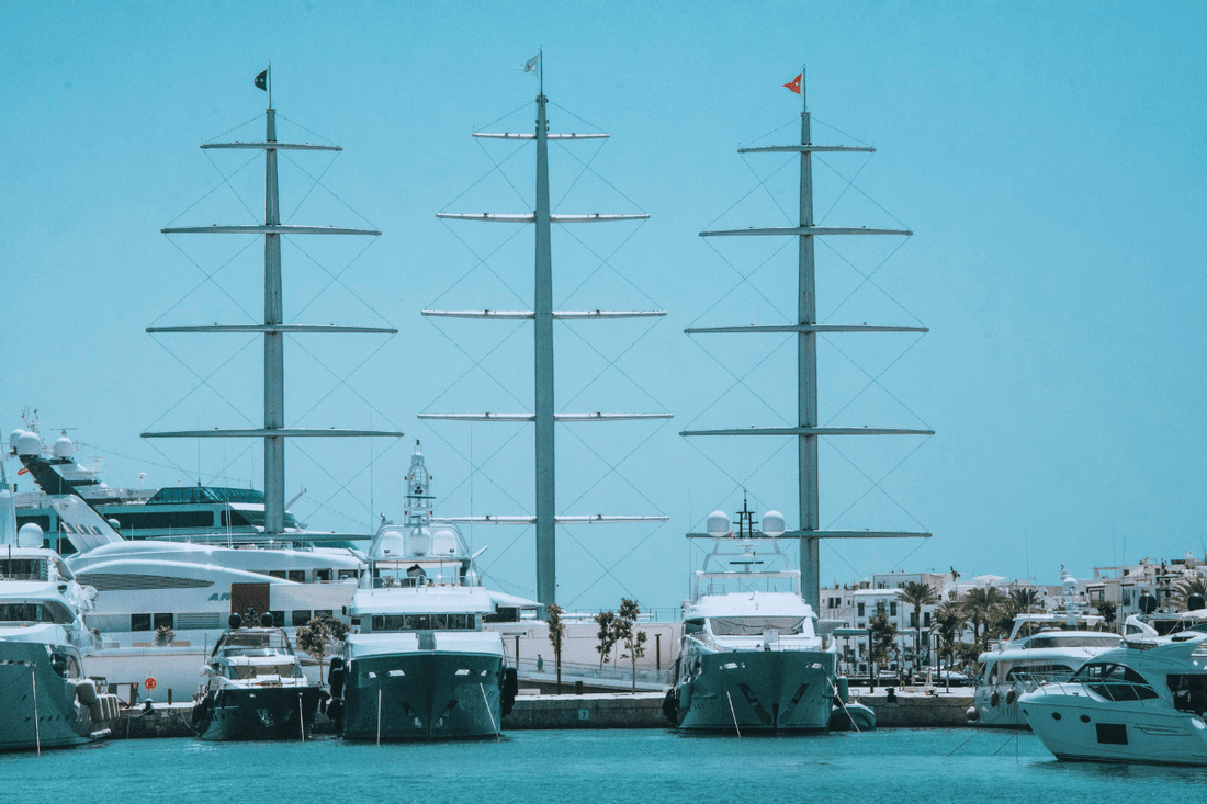 How to Host a Memorable Boat Party in Ibiza