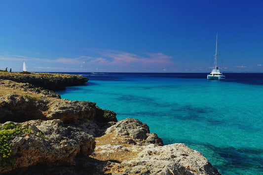 Top 5 Must-See Destinations with Luxury Yachts in Ibiza