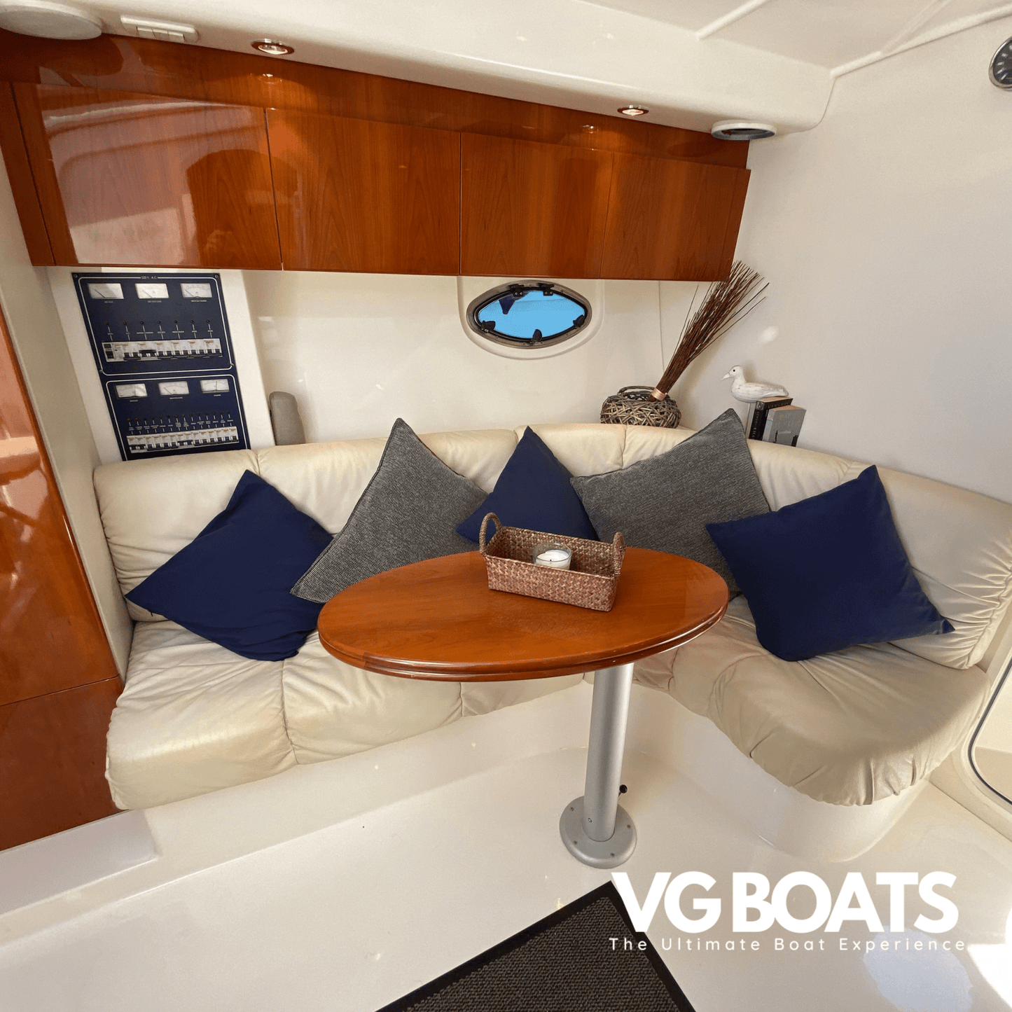 PERSHING 37 - Yachts Ibiza