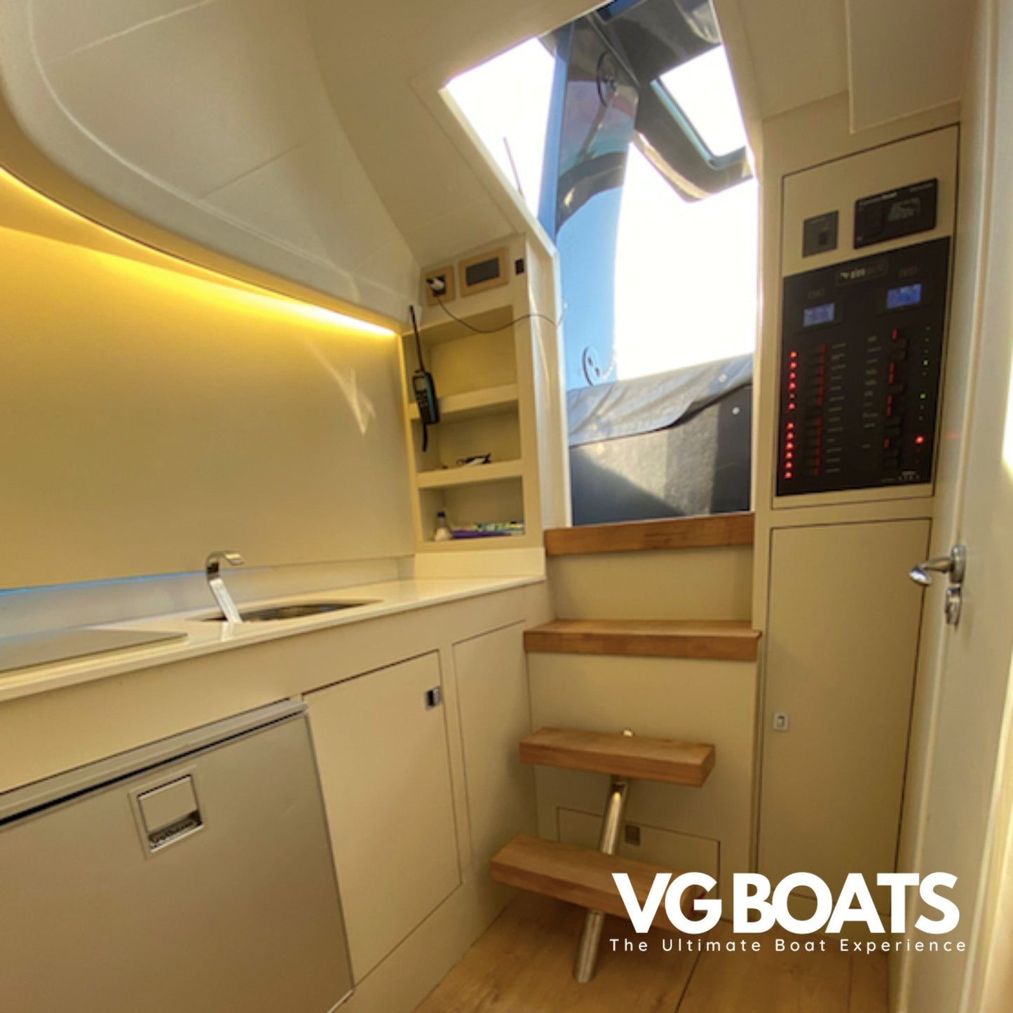 ALEN 42 - Yachts Ibiza, Interior View