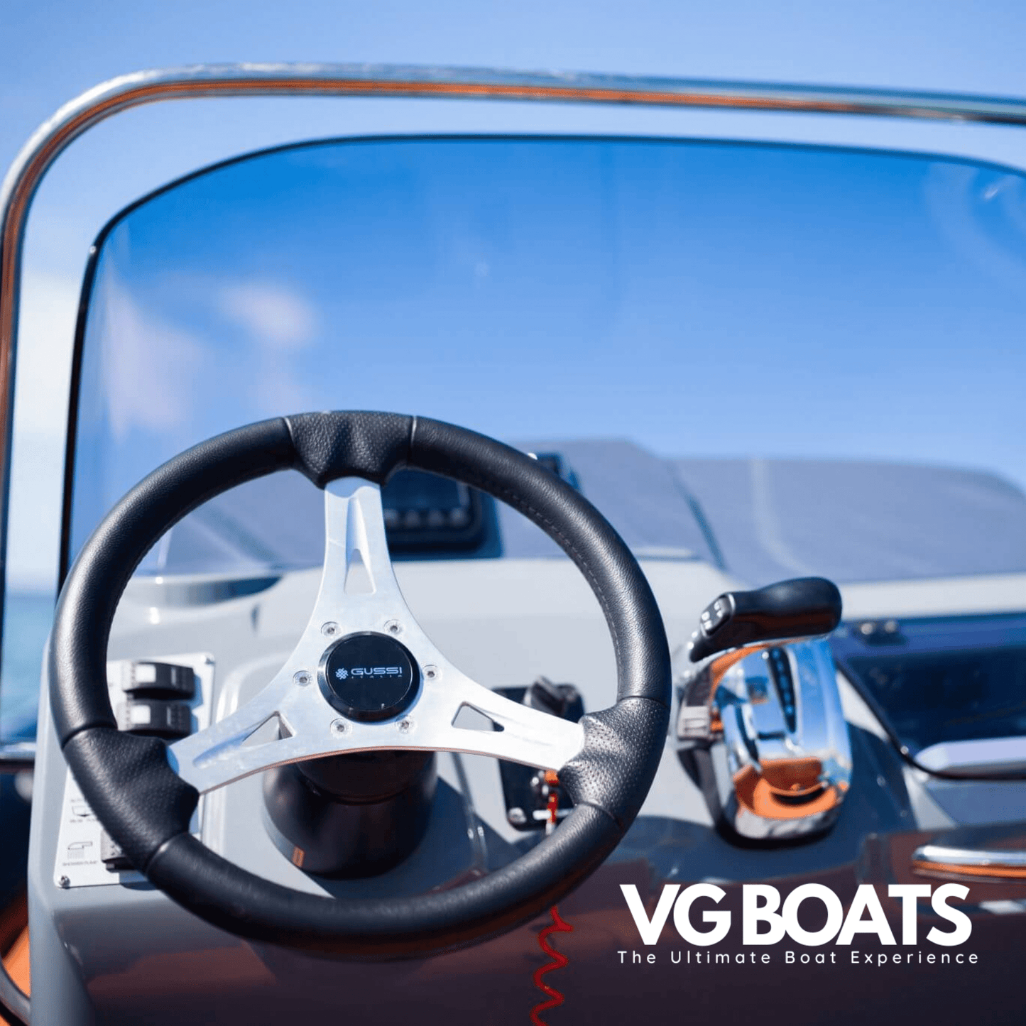 BRIG 650 - Yachts Ibiza, Console View