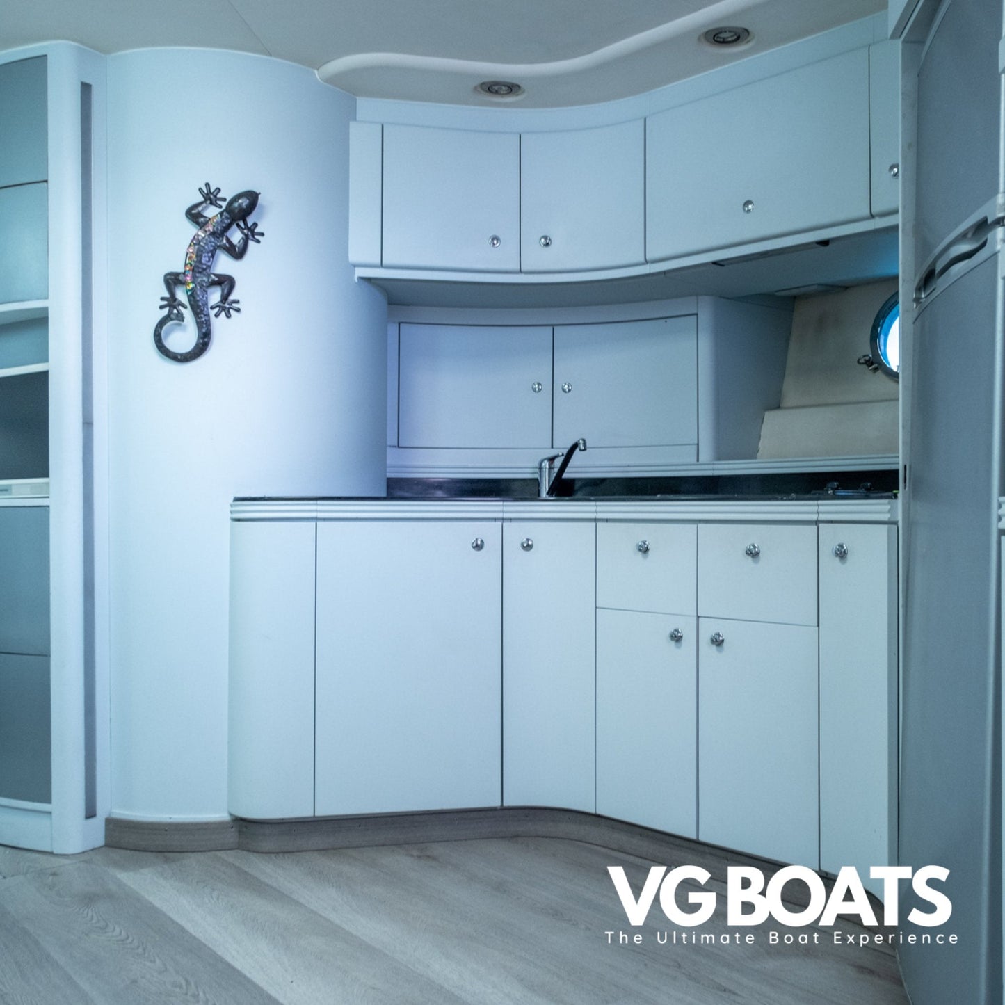 Baia Aqua 54 - Yachts Ibiza, Kitchen View