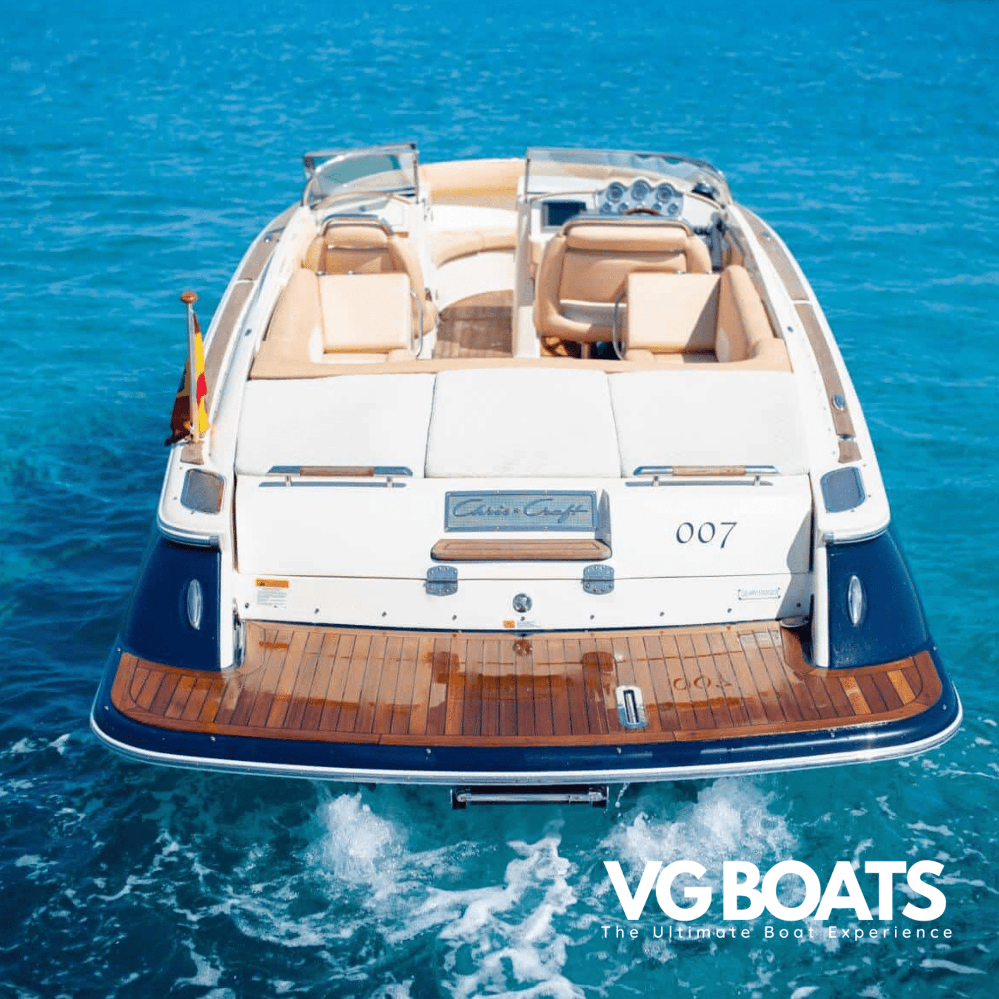 CHRIS CRAFT 28 - Yachts Ibiza, Back Side View
