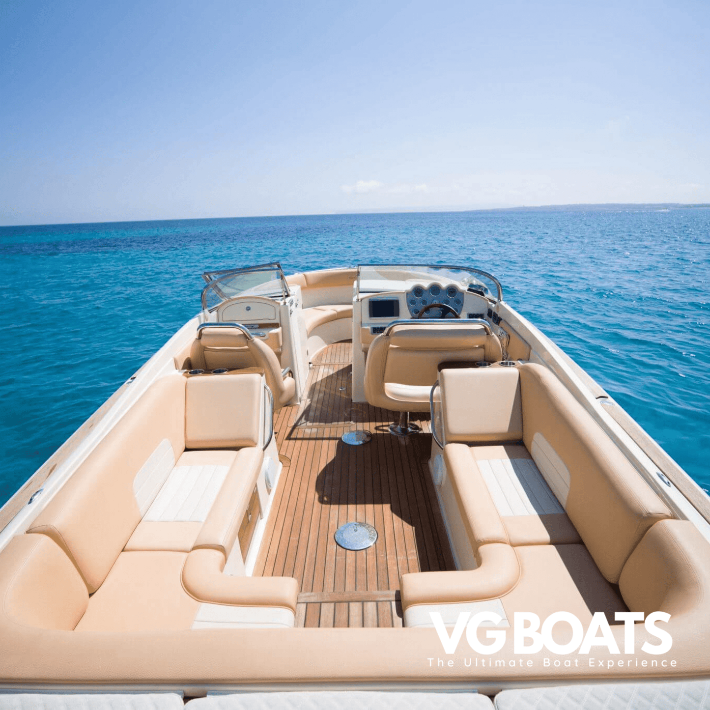 CHRIS CRAFT 28 - Yachts Ibiza, Back View