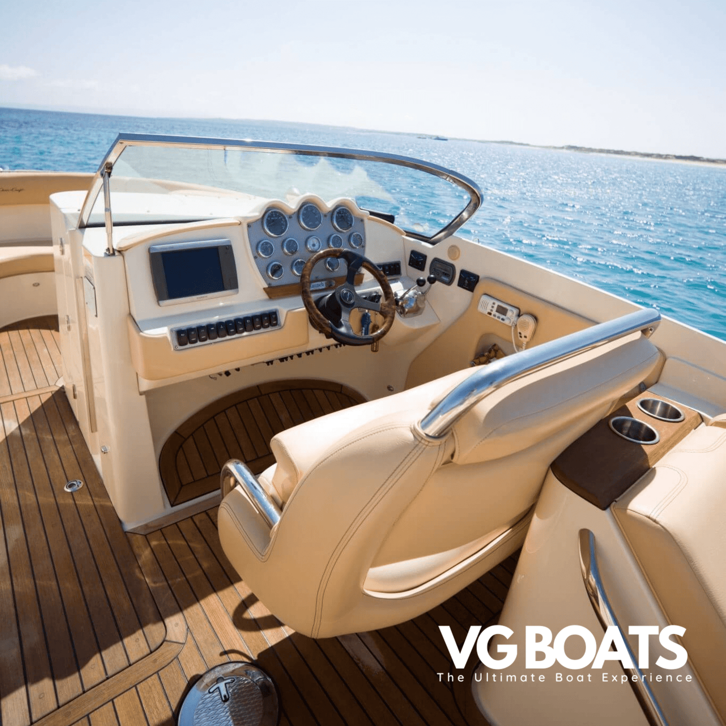 CHRIS CRAFT 28 - Yachts Ibiza, Console View