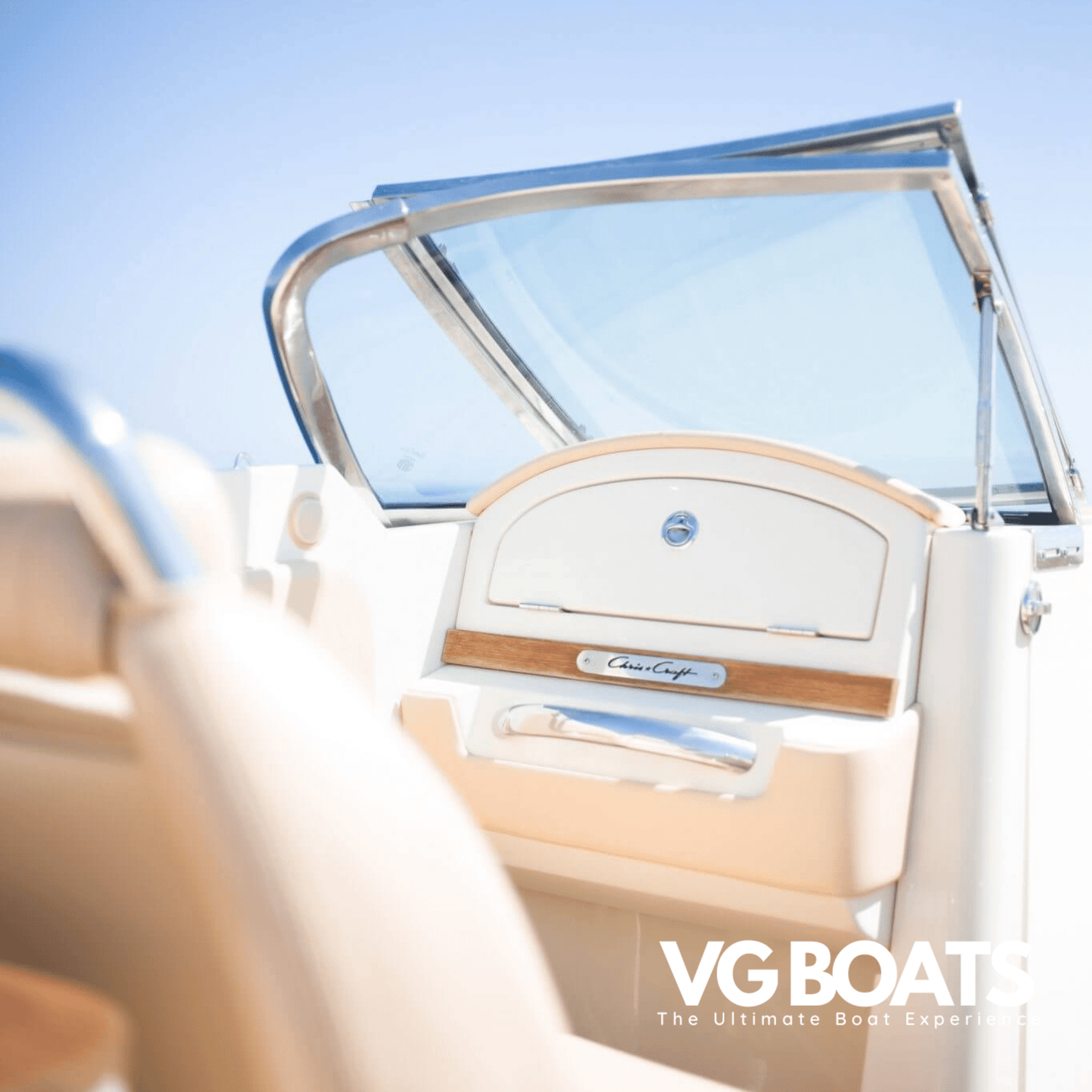 CHRIS CRAFT 28 - Yachts Ibiza, Side View