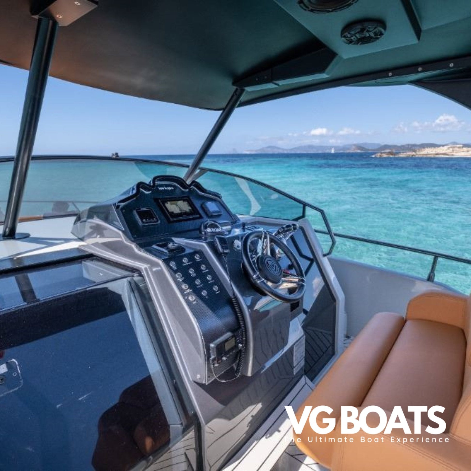 FIM 340 REGINA - Yachts Ibiza, Console View