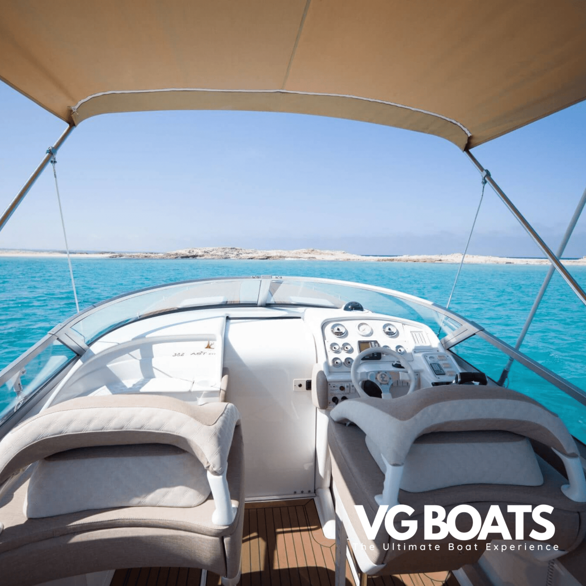 FORMULA 38 - Yachts Ibiza, Console View