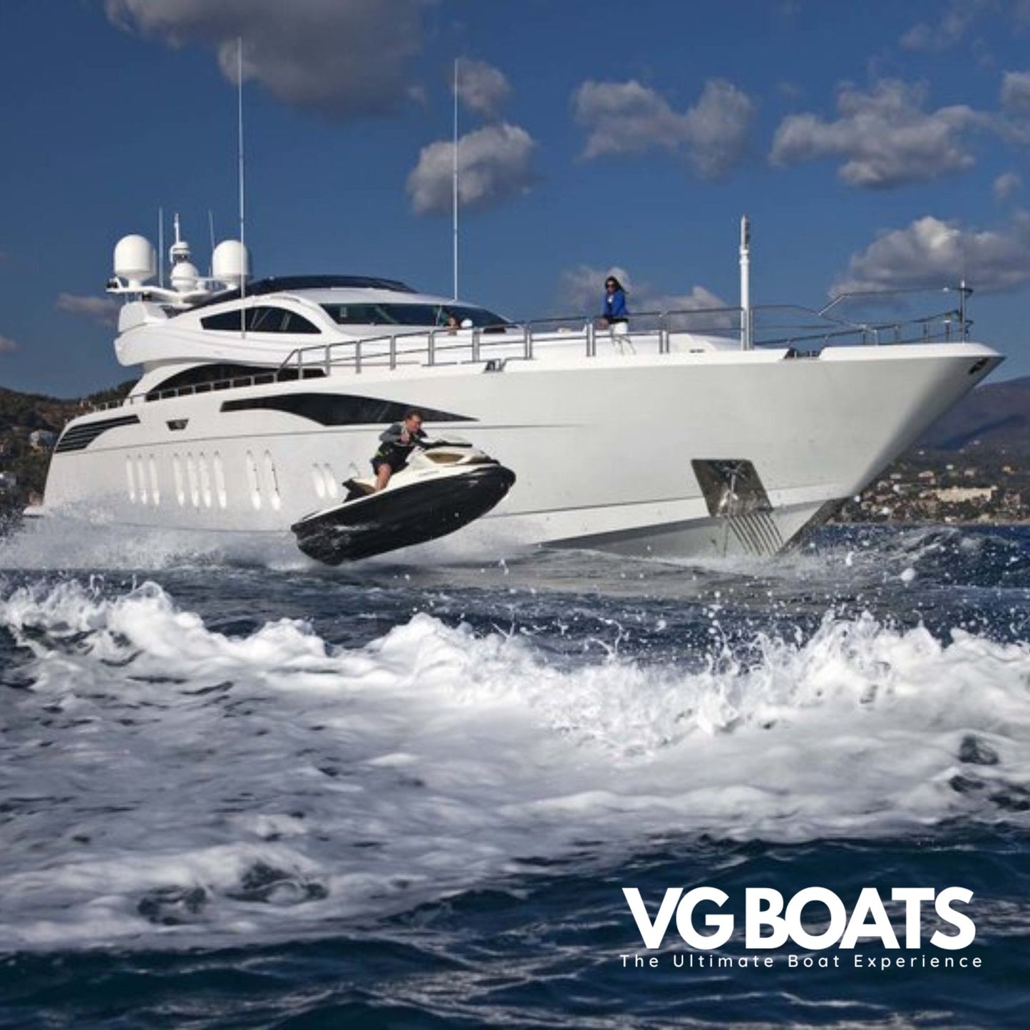 LEOPARD 151 - Yachts Ibiza, Right Front Side View