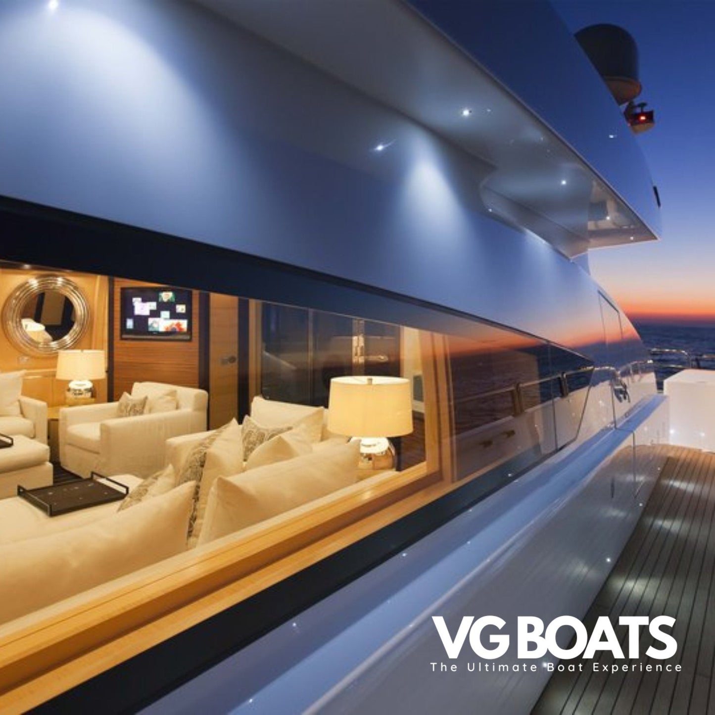 LEOPARD 151 - Yachts Ibiza, Side Area View