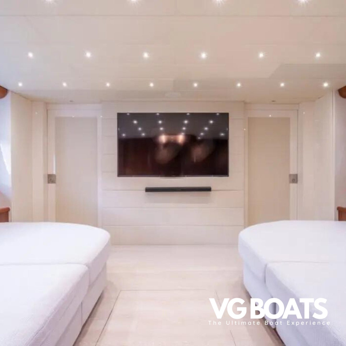 LEOPARD 27 - Yachts Ibiza, Cinema Area View