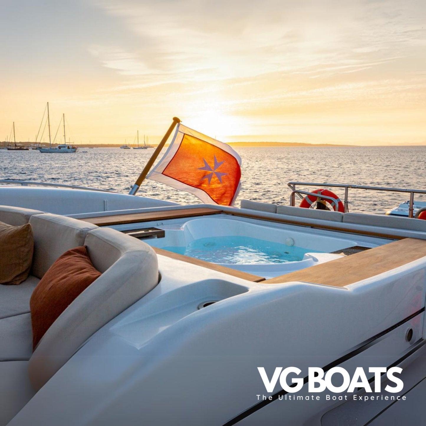 MANGUSTA 108 - Yachts Ibiza, Jacuzzi Area View