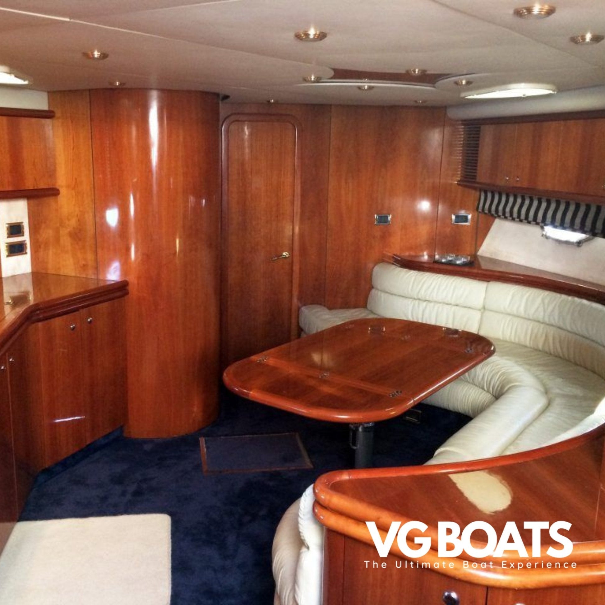 SUNSEEKER PREDATOR 60 - Yachts Ibiza, Cabin View