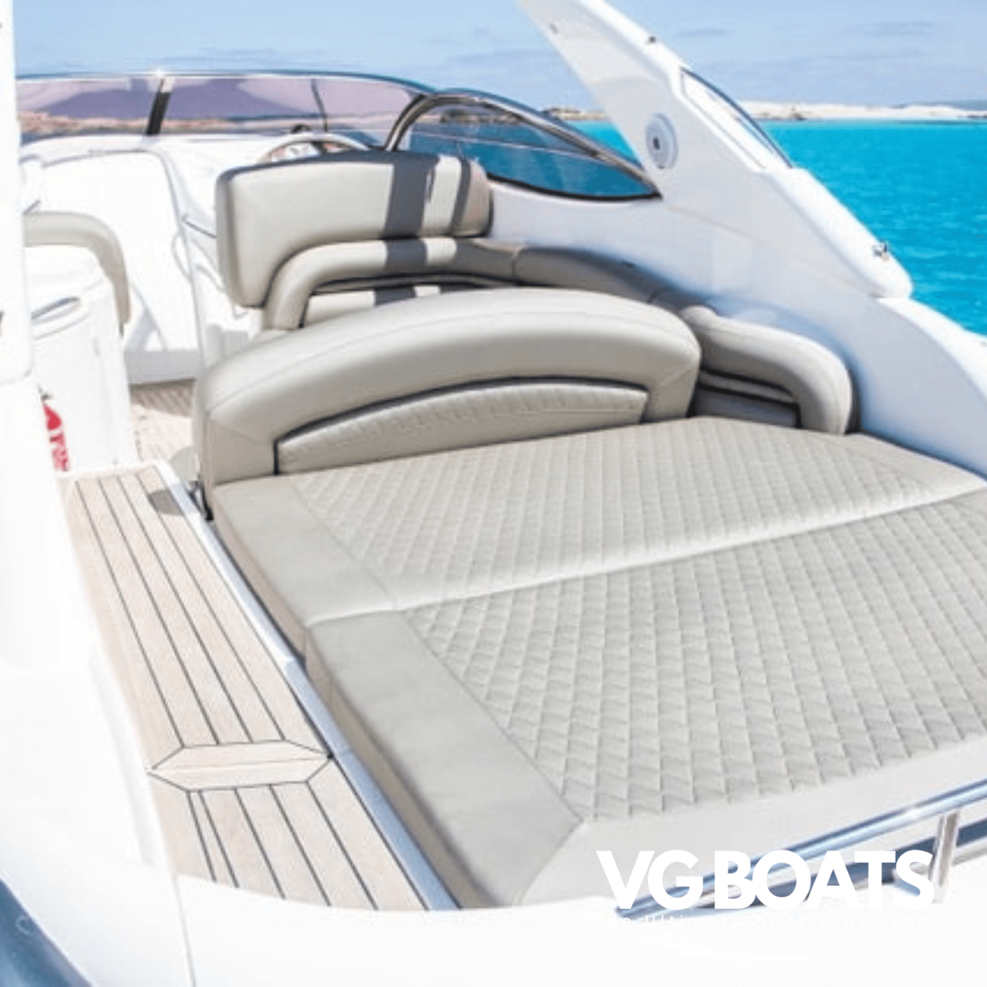 SUNSEEKER SUPERHAWK 40 - Yachts Ibiza, Back Area View