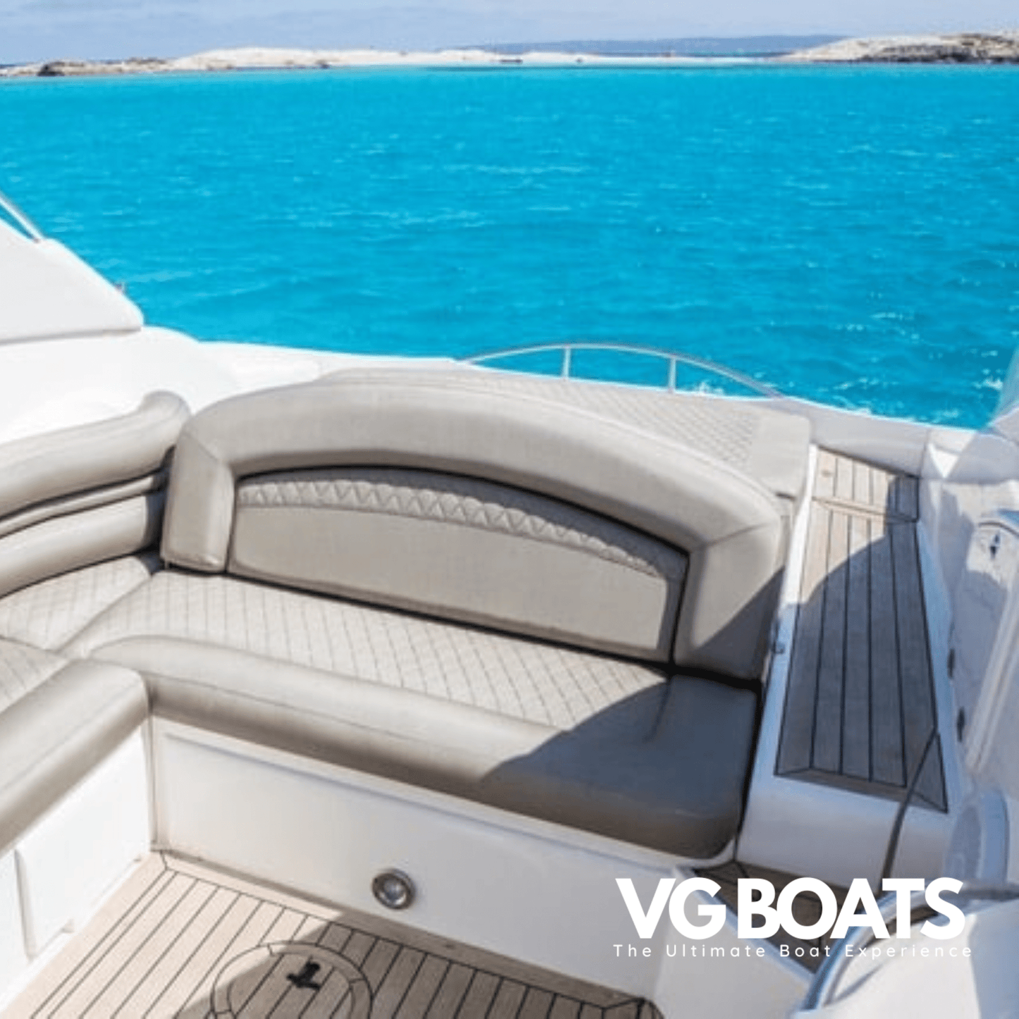 SUNSEEKER SUPERHAWK 40 - Yachts Ibiza, Back Lounge Area View