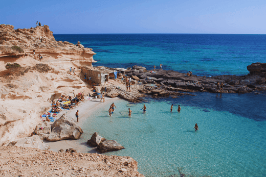 How to Plan the Ultimate Group Outing in Ibiza?
