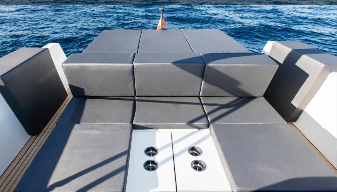 DE ANTONIO D33 | "Seea One"