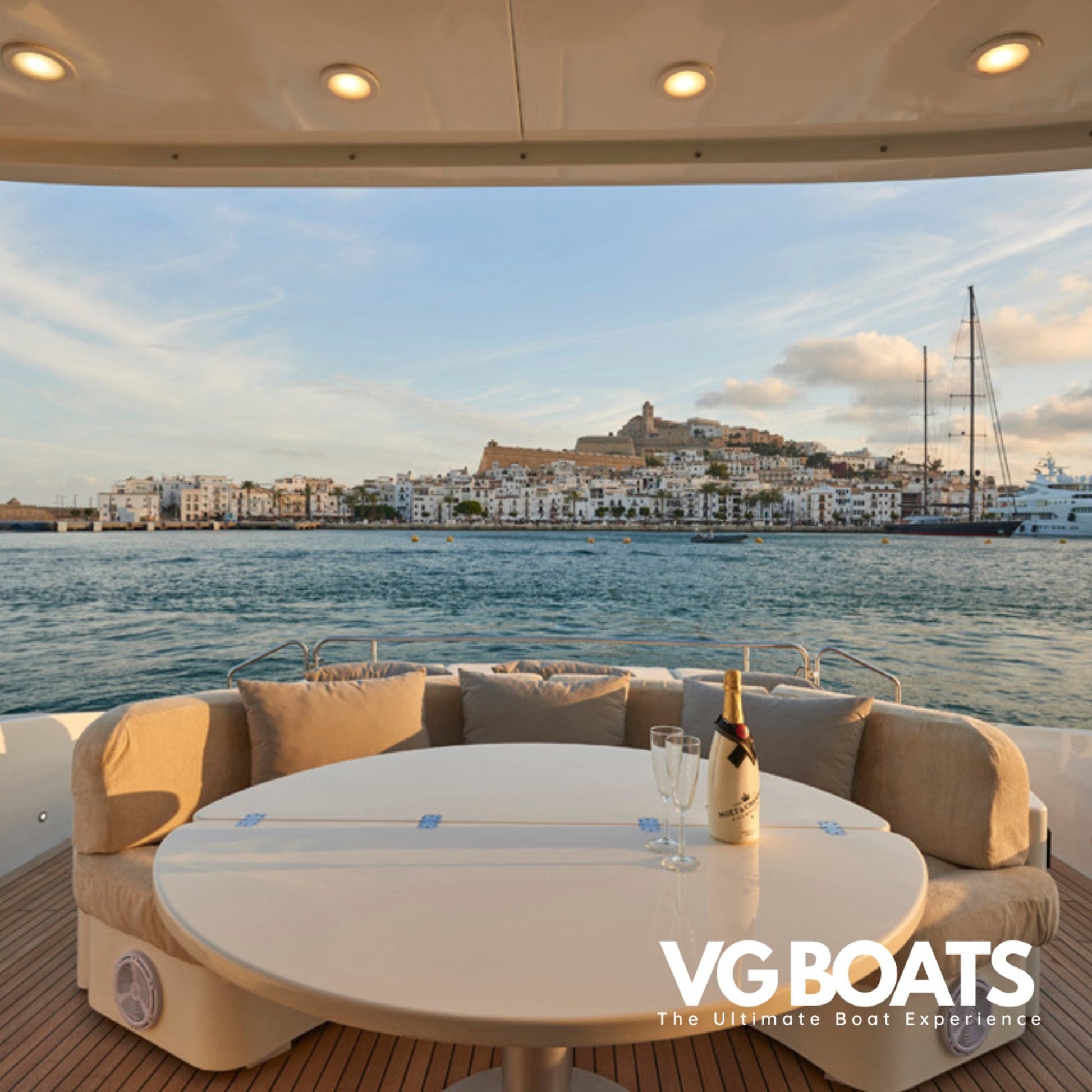 ALFAMARINE 78 - Yachts Ibiza, Back Interior View