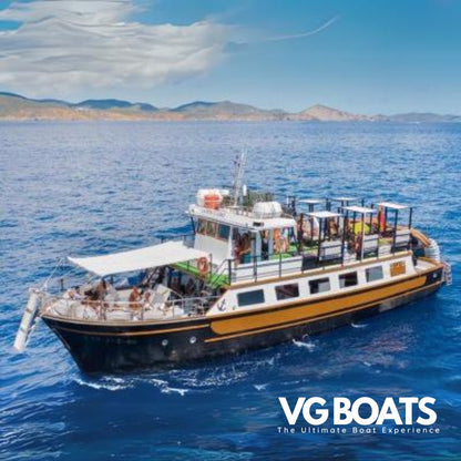 BOAT (150pax) - Yachts Ibiza, Front Side View