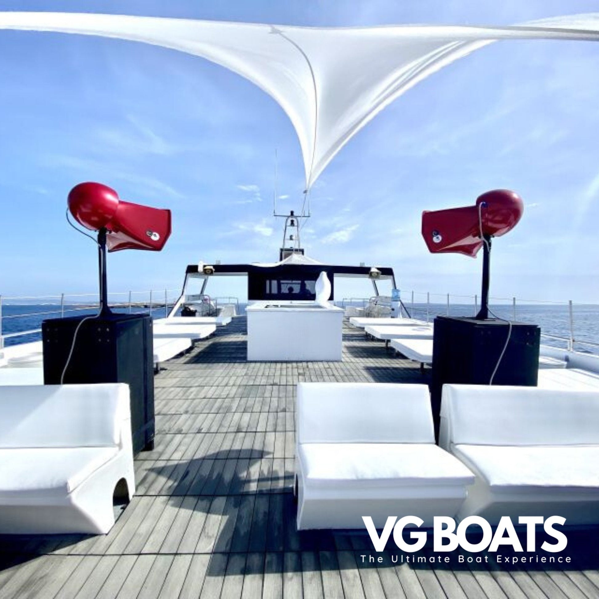 CATAMARAN (305pax) - Yachts Ibiza, Front Deck View