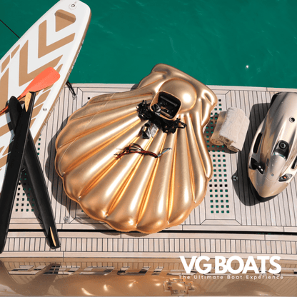 GOLDFINGER - Yachts Ibiza, Toys