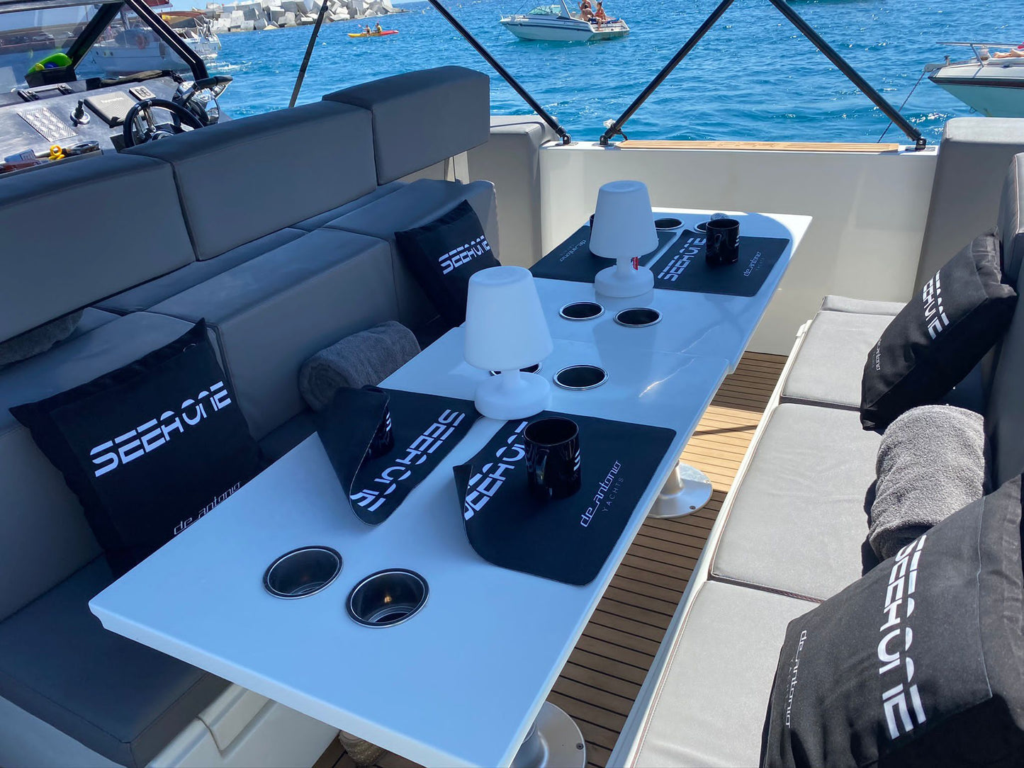 DE ANTONIO D33 | "Seea One"