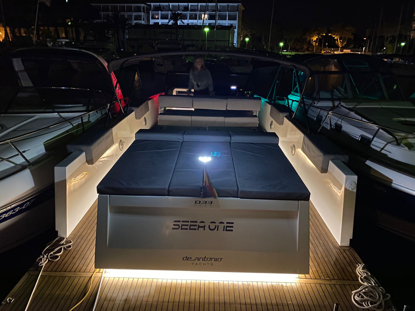 DE ANTONIO D33 | "Seea One"