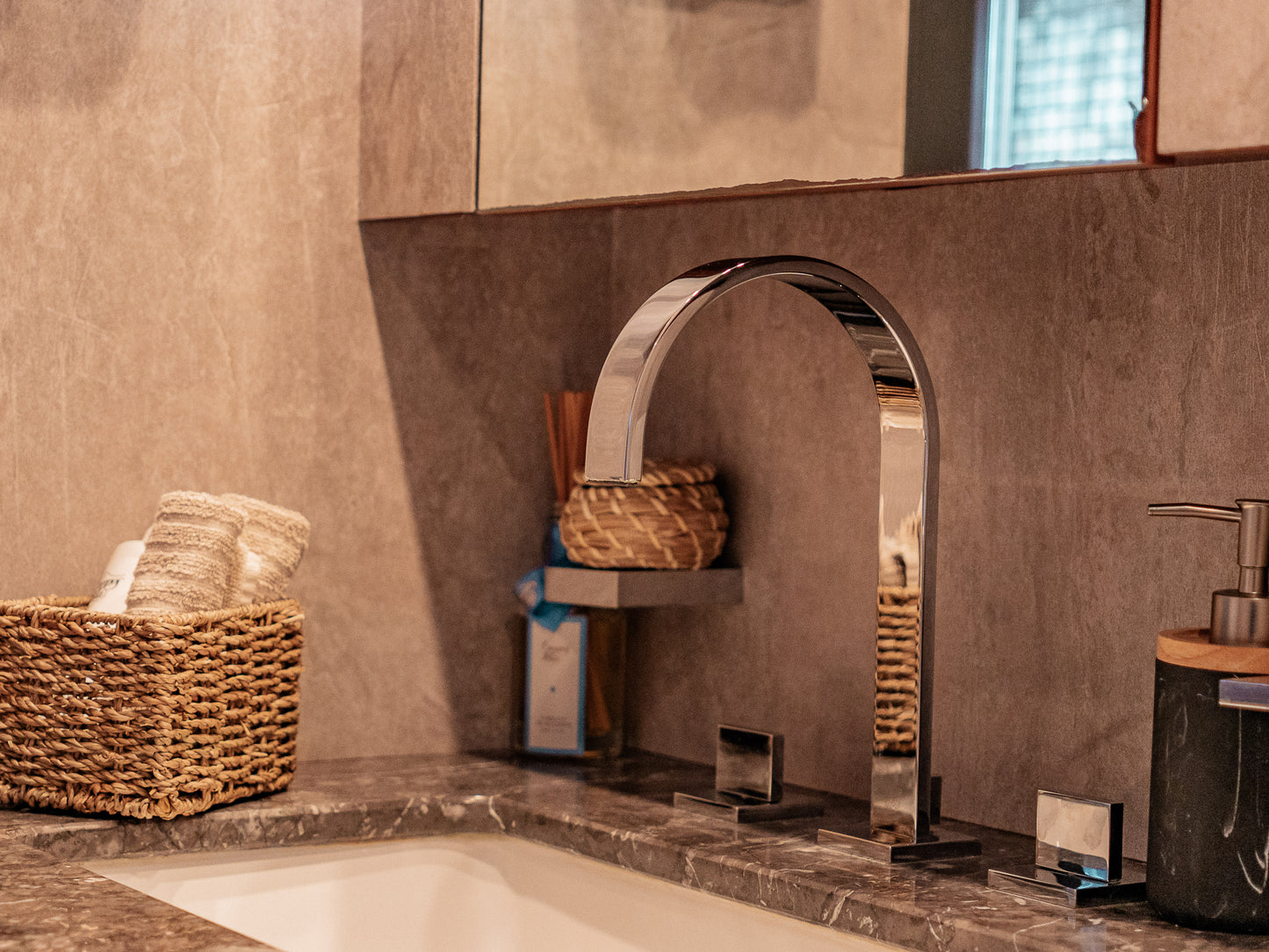 LEOPARD 102 | "La Romana"