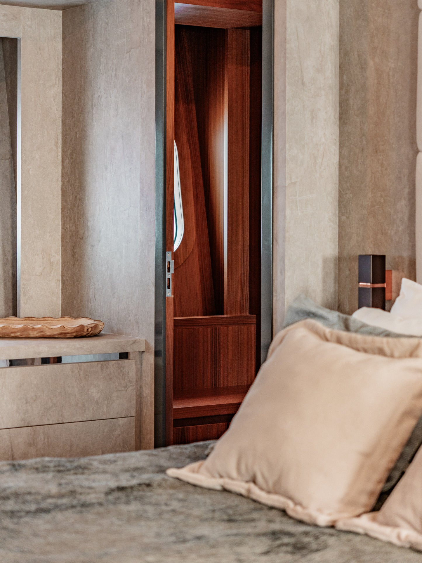 LEOPARD 102 | "La Romana"