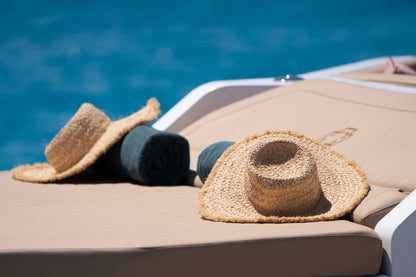 House of Hütter | "MONEYPENNY"