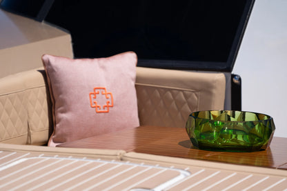 House of Hütter | "MONEYPENNY"