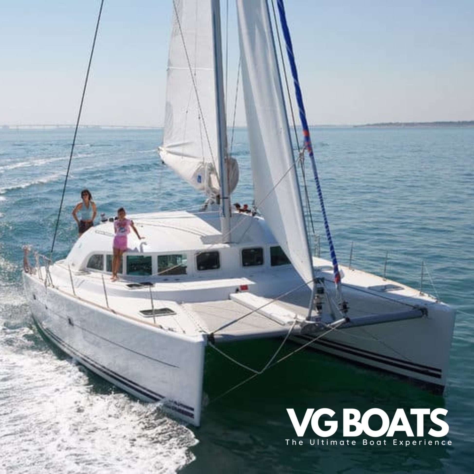 LAGOON 380 - Yachts Ibiza, Front Side View
