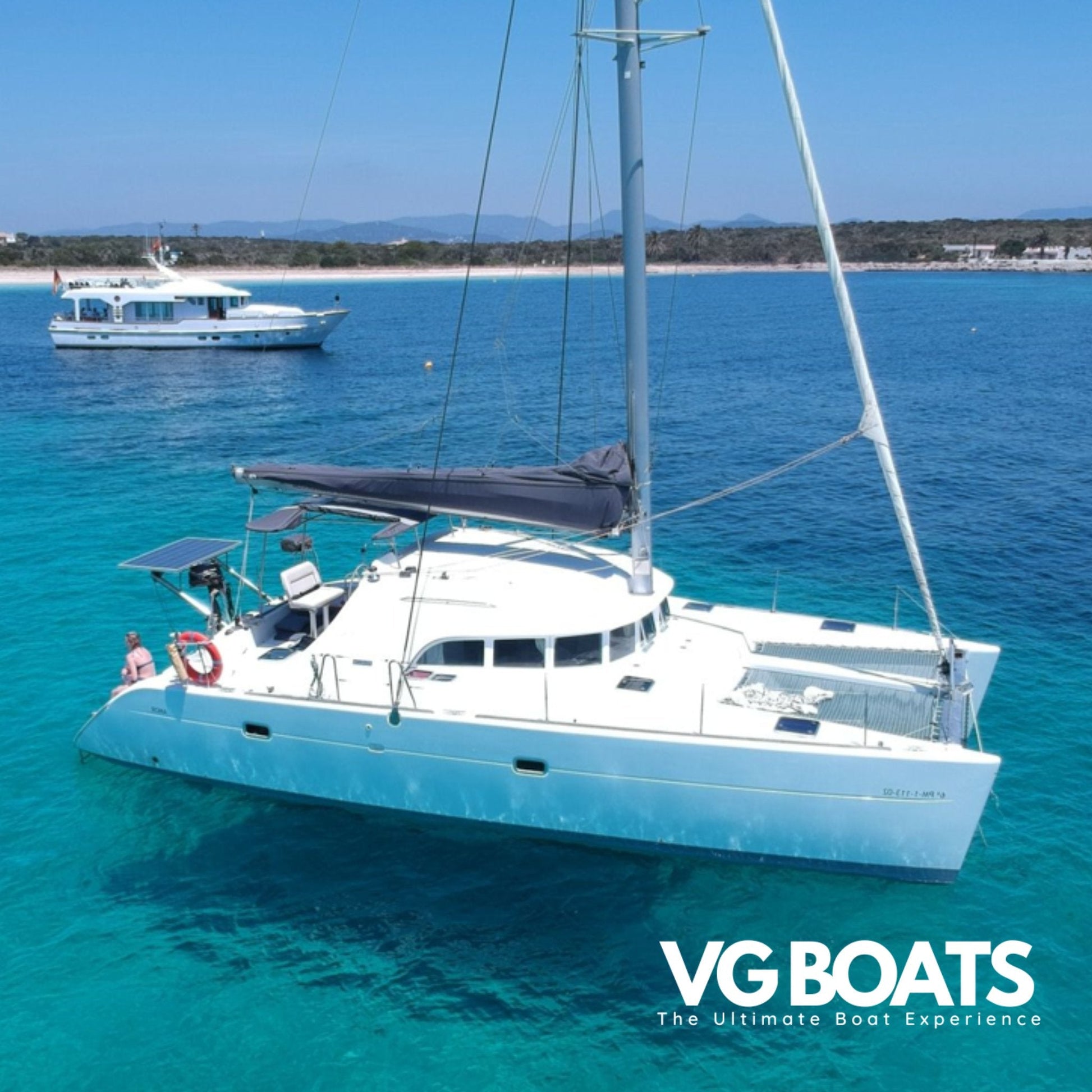 LAGOON 380 - Yachts Ibiza, Right Side View
