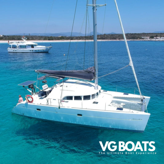 LAGOON 380 - Yachts Ibiza, Right Side View