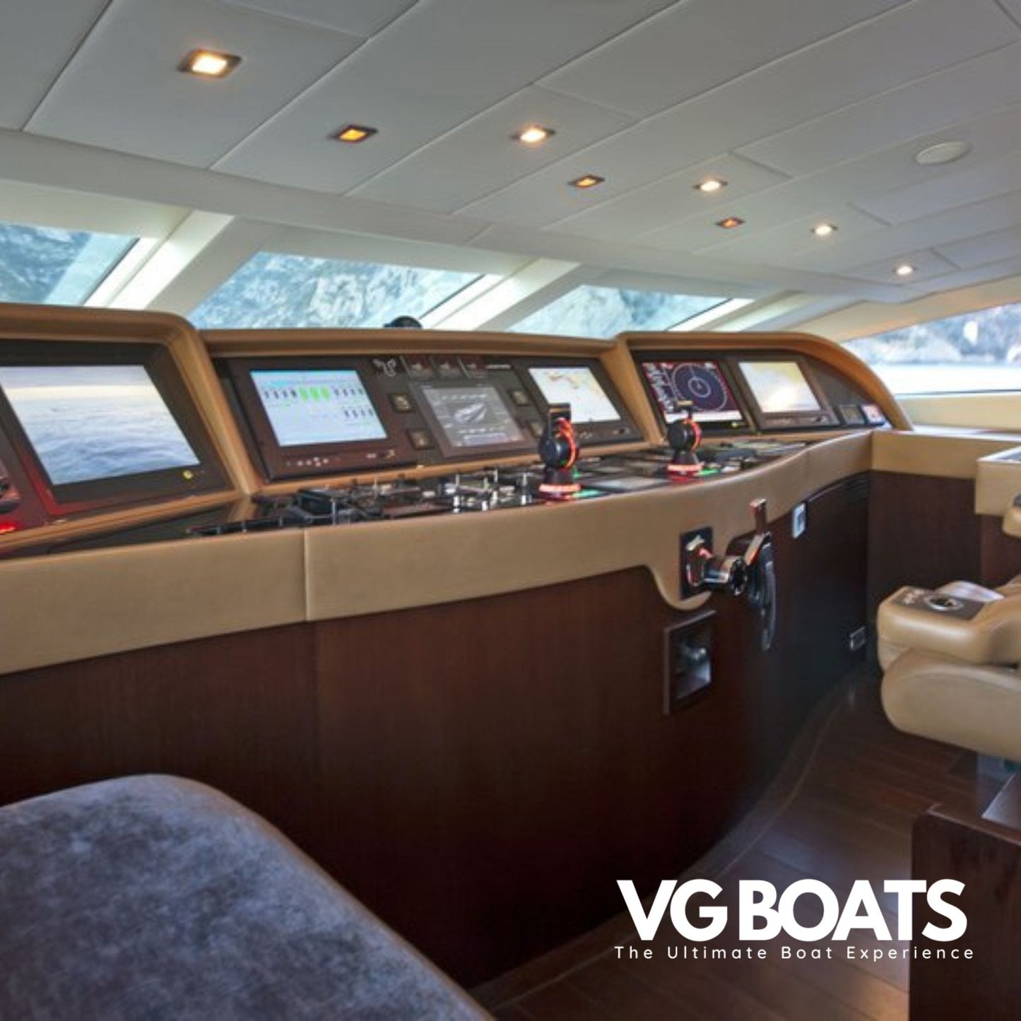 LEOPARD 151 - Yachts Ibiza, Console View