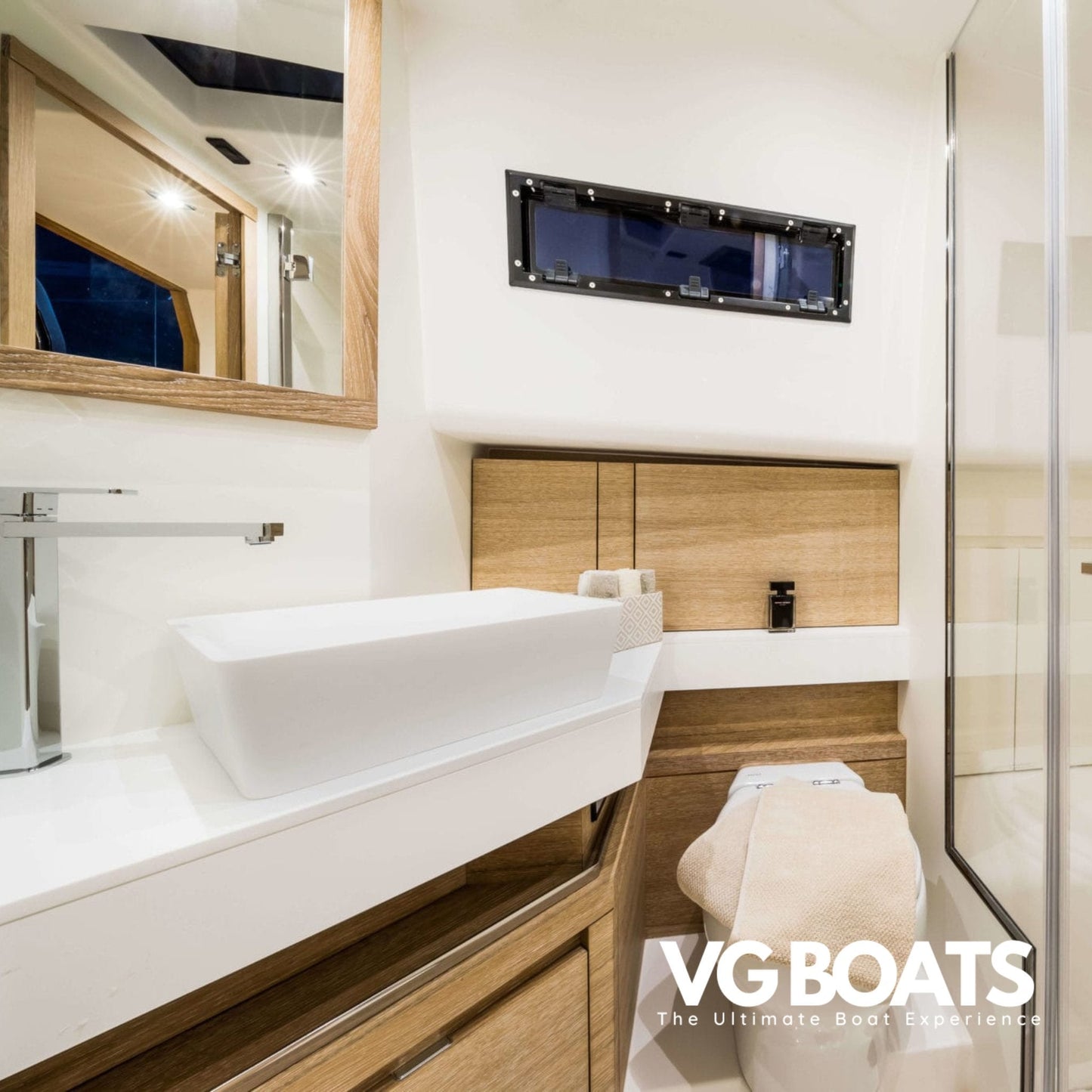 PARDO 43 - Yachts Ibiza, Bathroom View