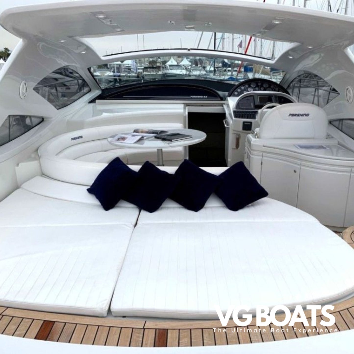 PERSHING 43 - Yachts Ibiza, Back Area View