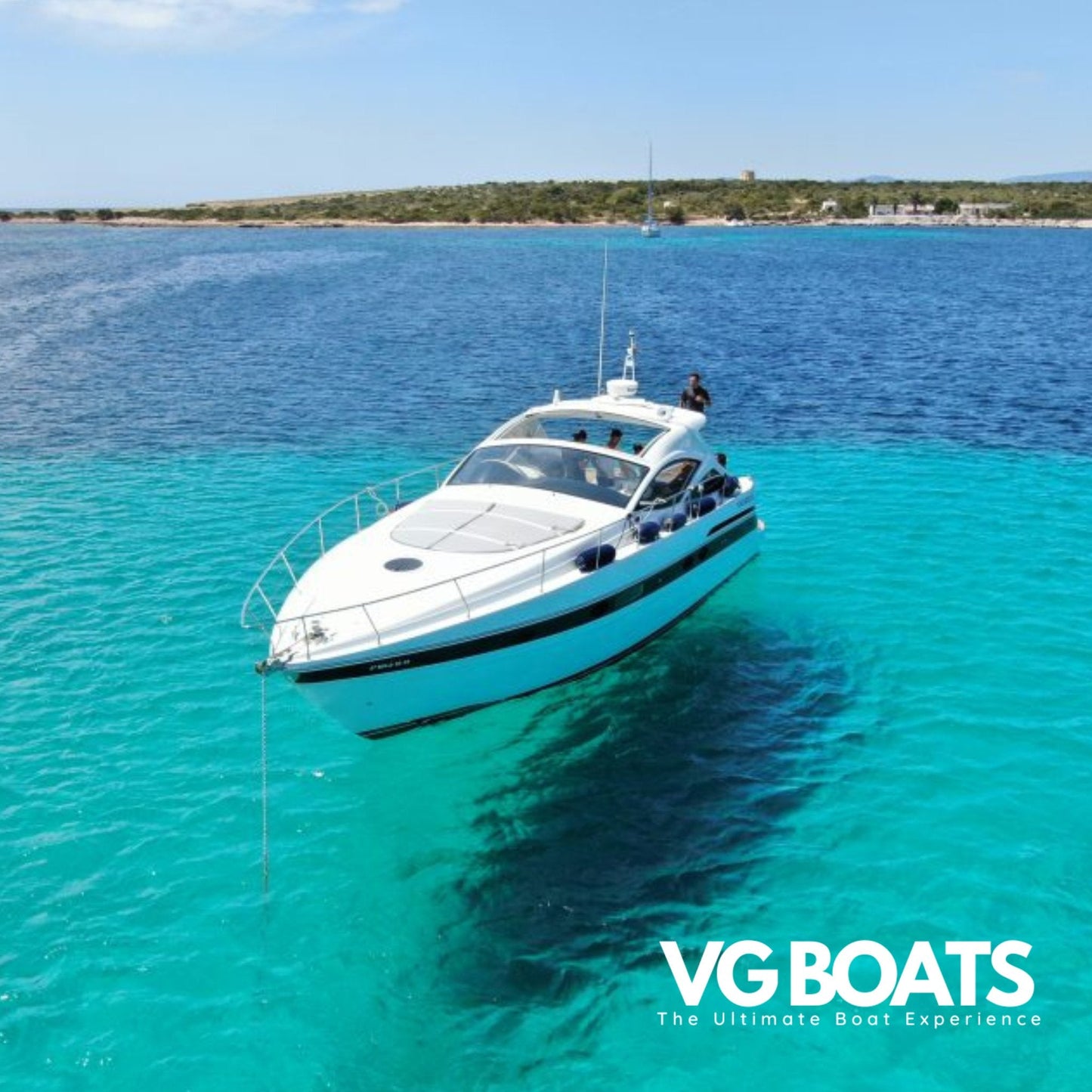PERSHING 43 - Yachts Ibiza, Left Front Side View