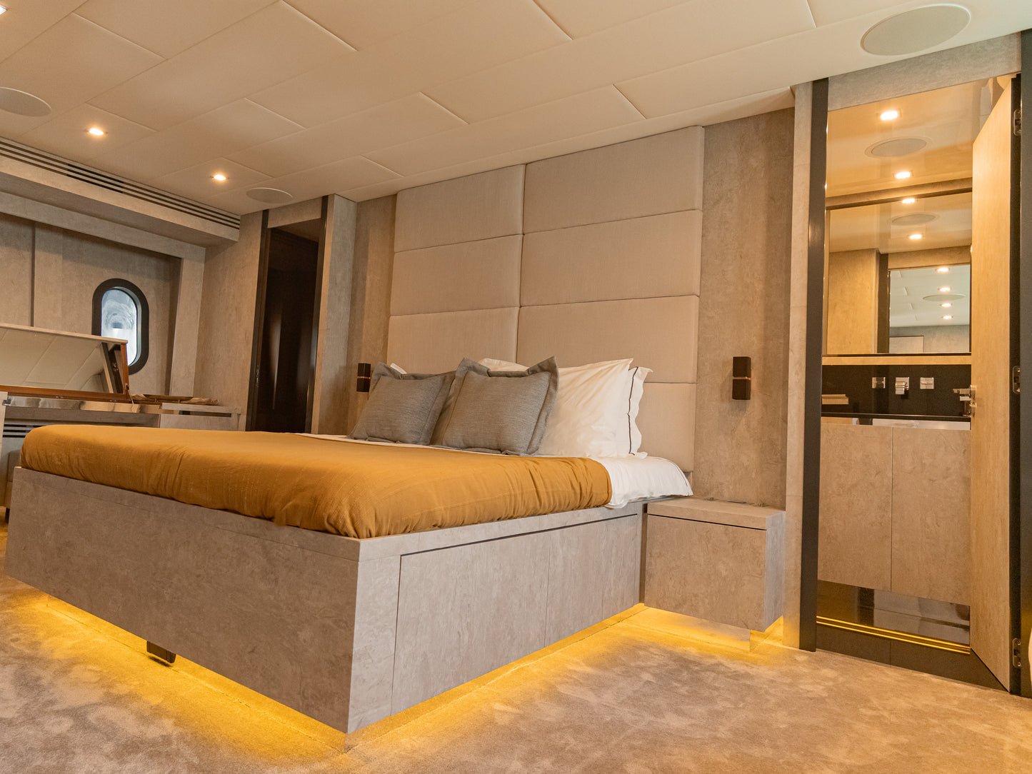 LEOPARD 102 | "La Romana"