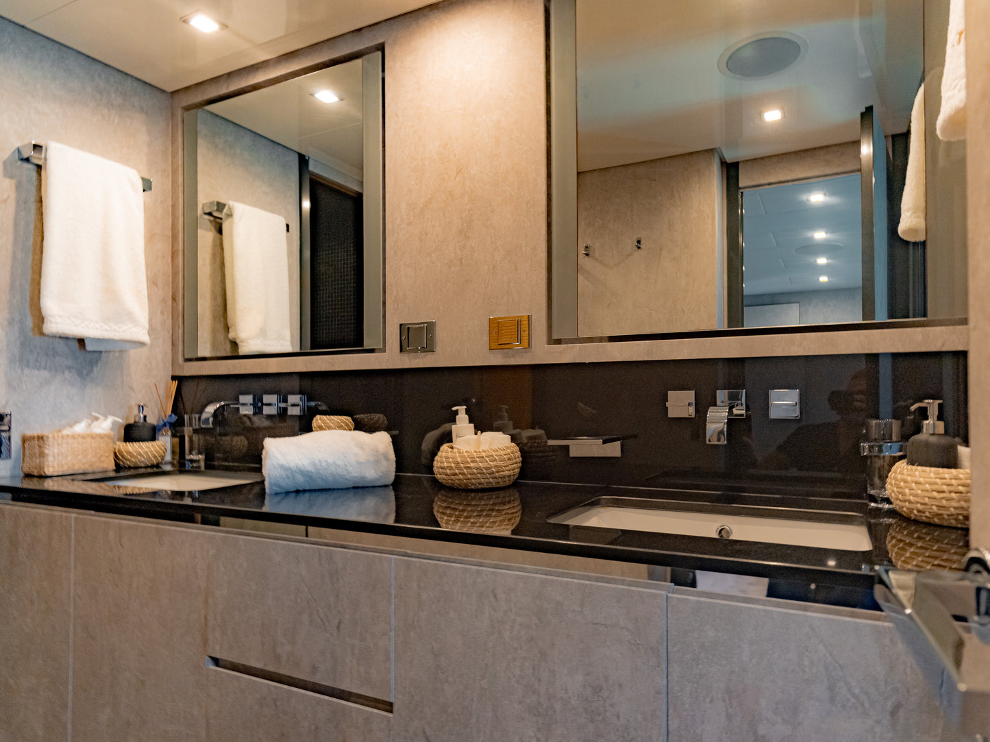 LEOPARD 102 | "La Romana"