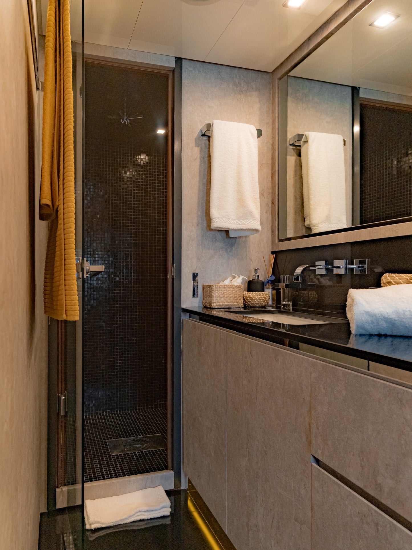 LEOPARD 102 | "La Romana"