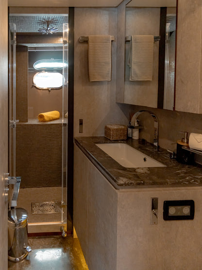 LEOPARD 102 | "La Romana"