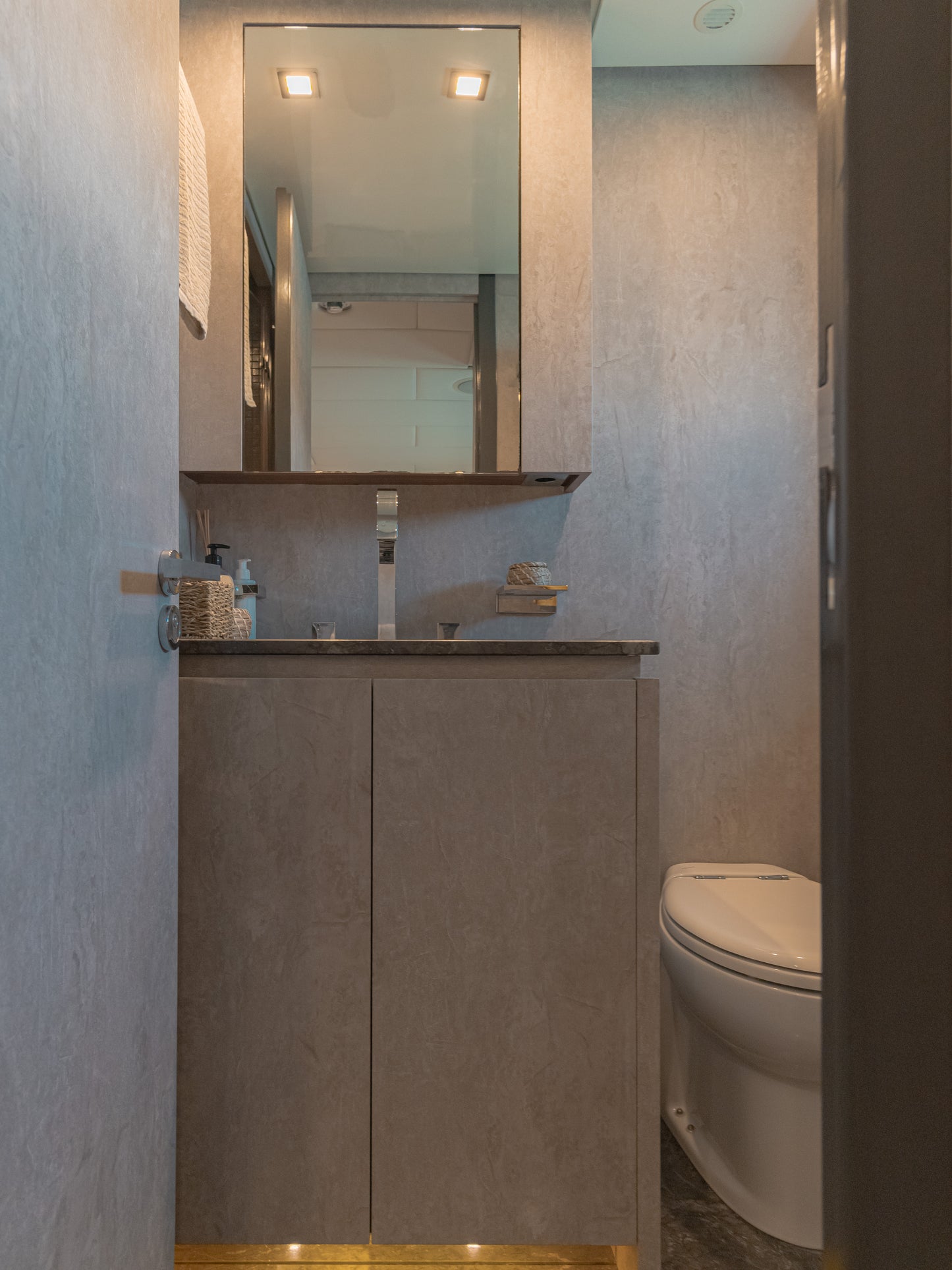 LEOPARD 102 | "La Romana"