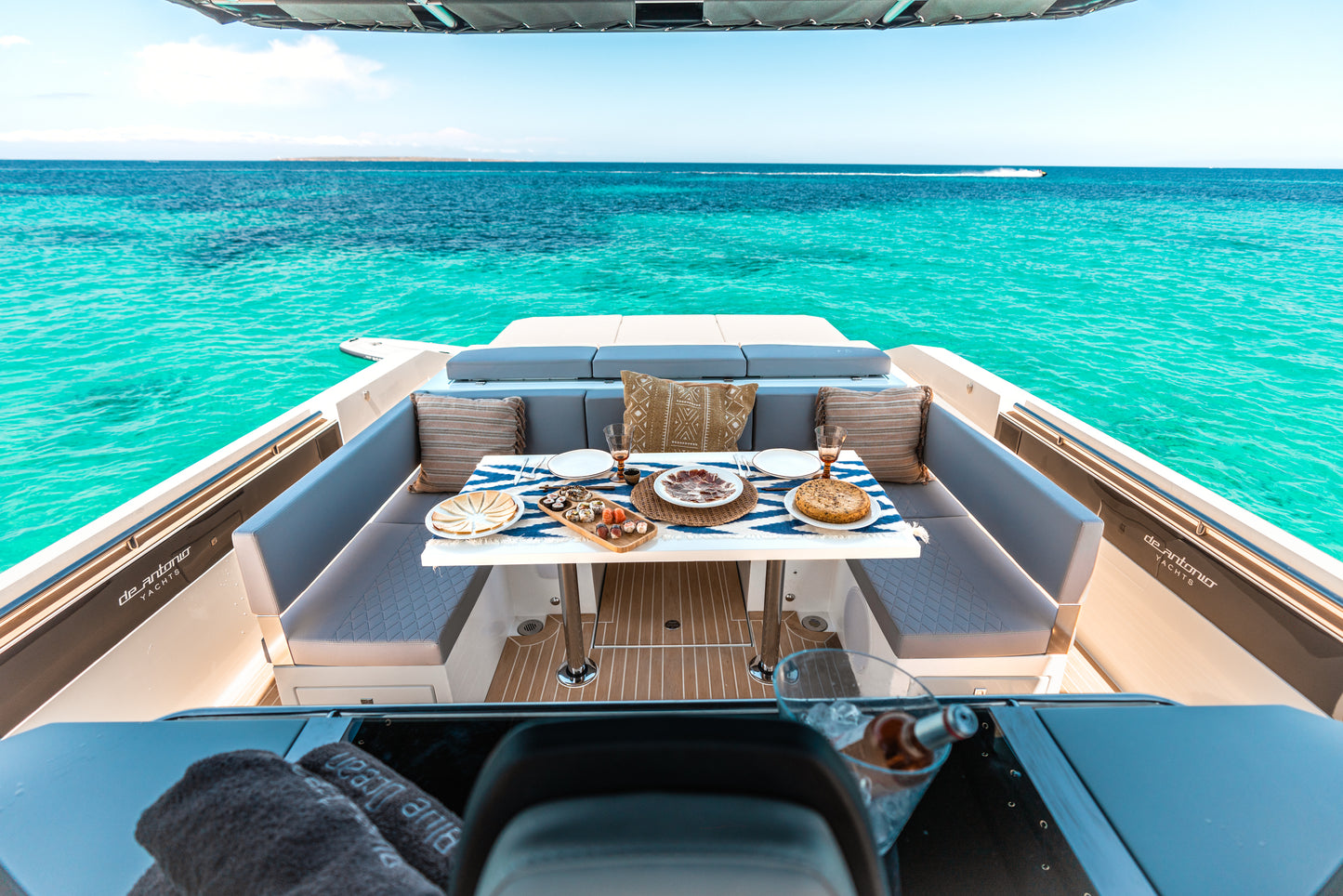 DE ANTONIO D36 | "Pippa y Cookie"