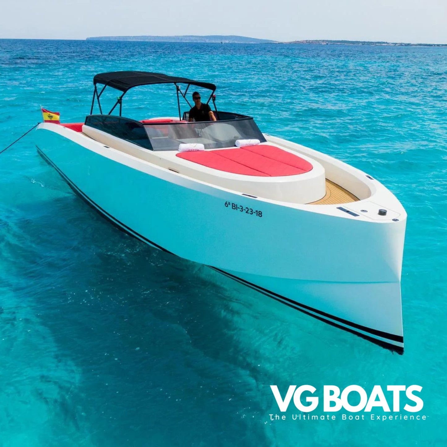 VANQUISH 43 - Yachts Ibiza, Right Front Side View
