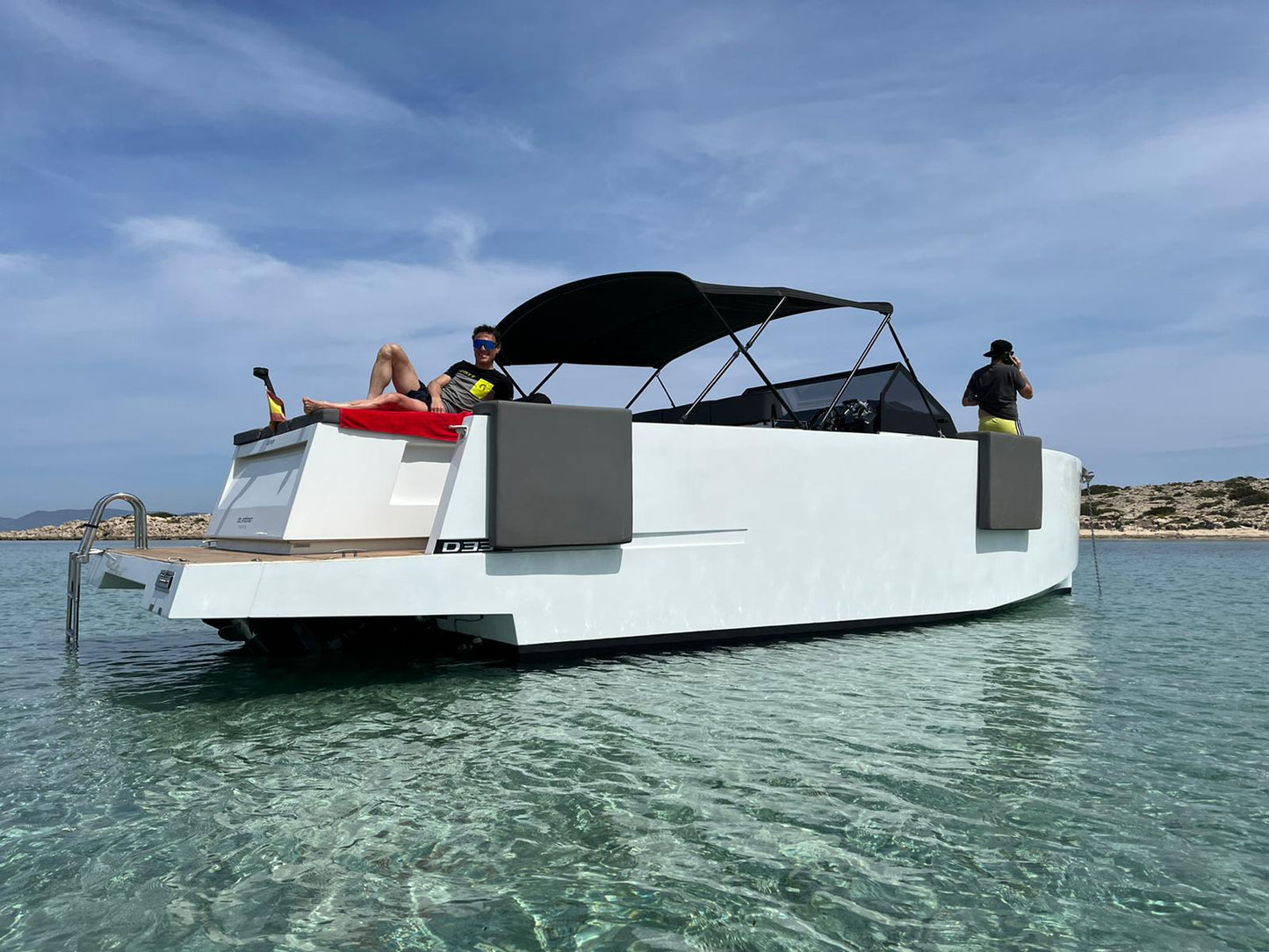 DE ANTONIO D33 | "Seea One"