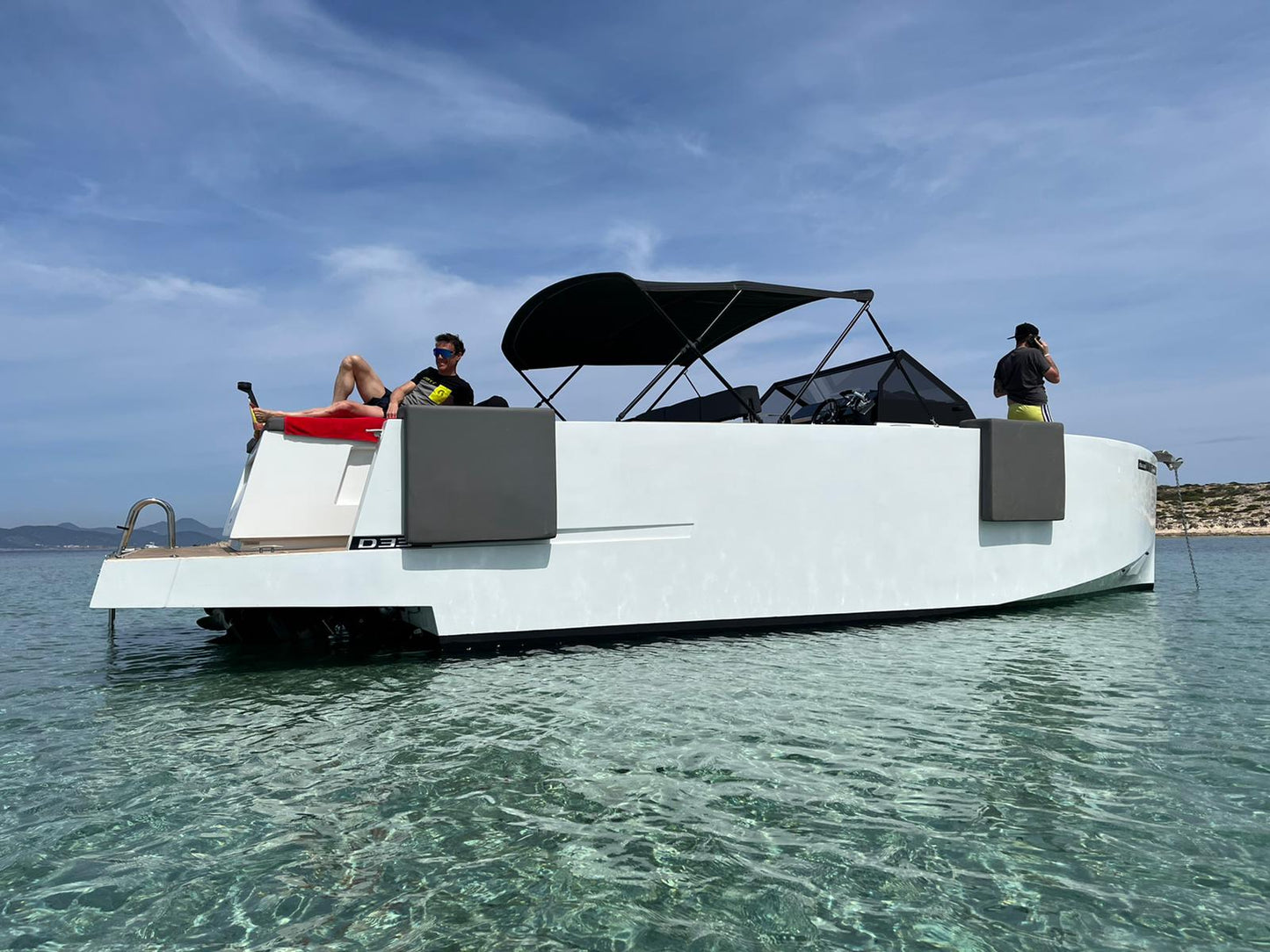 DE ANTONIO D33 | "Seea One"