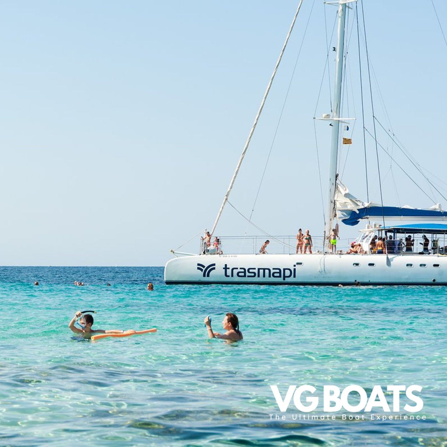 CATAMARAN (95pax) - VG BOATS | The Ultimate Boat Experience