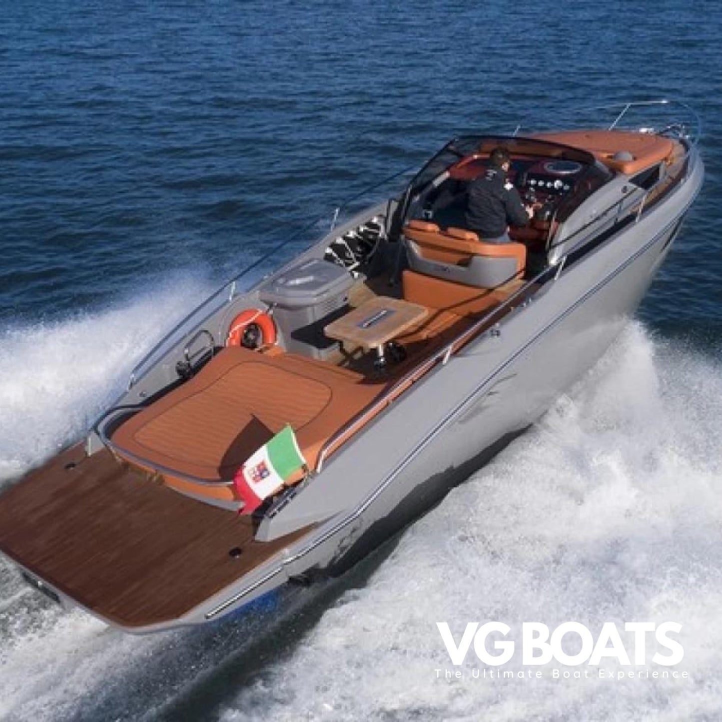 CRANCHI ENDURANCE 30 - VG BOATS | The Ultimate Boat Experience