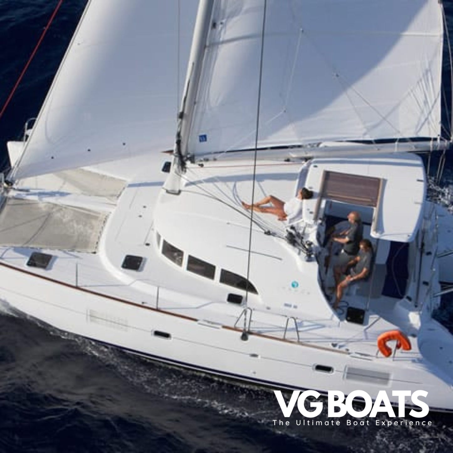 LAGOON 380 - VG BOATS | The Ultimate Boat Experience